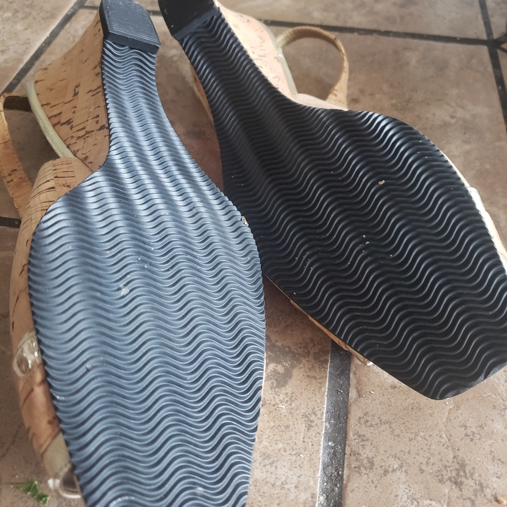 Open toe shoe - Picture 5 of 7